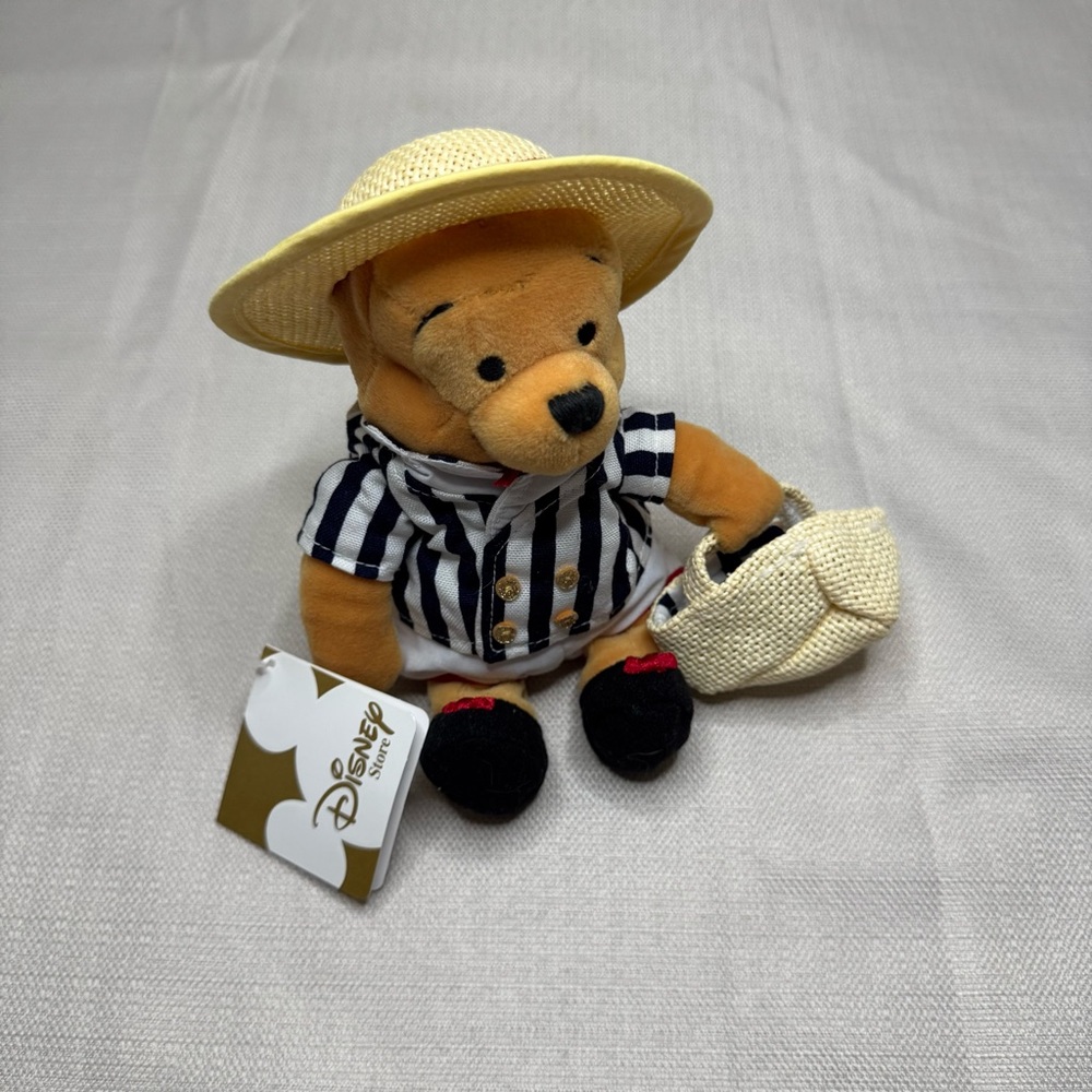 European Disney store Winnie the Pooh ‘Regatta Pooh’ beanie plush